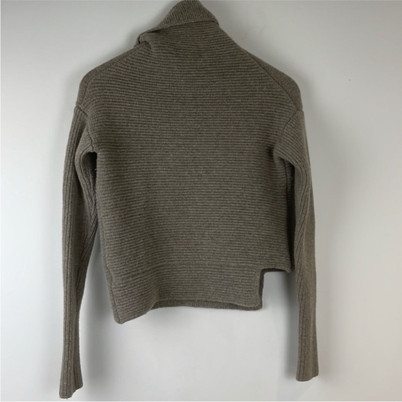 Aritzia Babaton Mika sweater size XS - Picture 3 of 6